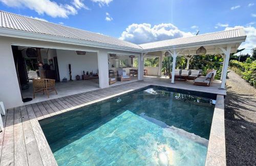 Grand-Bourg Villa | Villa The Grey House
