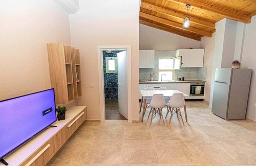 Qeparo Apartment | Villa The Old Bakery