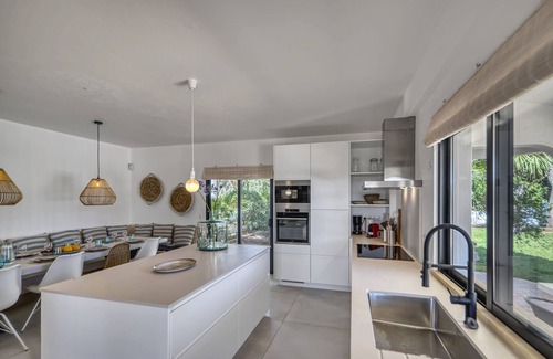 Estombar Villa | Villa Torrinha - Amazing villa for 10 with private pool!