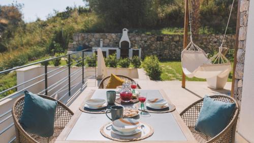 Giardini Naxos Villa | Villa Triscele 10, Emma Villas