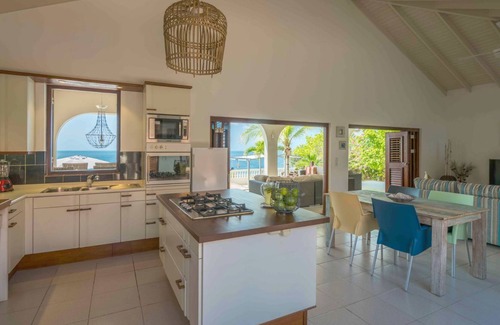 Bisento Villa | Villa Trupial is a family home with private pool under the Caribbean sun