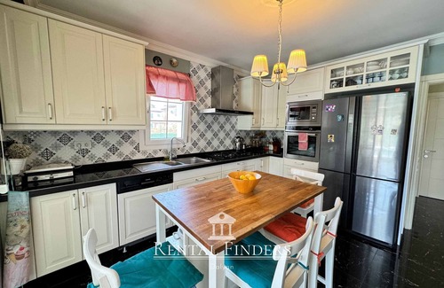 Dalyan Villa | Villa Uzay 4 BR by Rental Finders Dalyan
