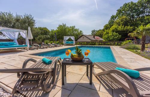 Bribir Villa | Villa Valentina - Luxurious holiday for 9 people with xxl pool and whirpool