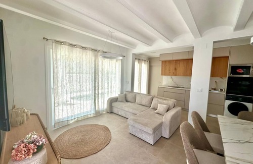 Molinell House | Villa Velissia by Midelisa.