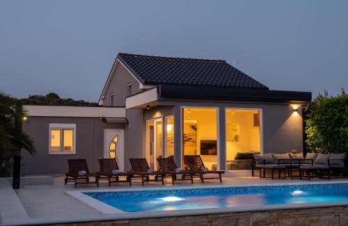 Vinkuran Villa | Villa Vinky