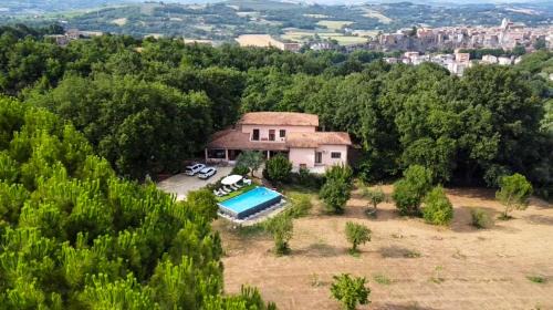 Orte Villa | Villa with Garden near Rome for Groups & Families