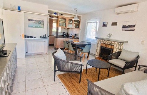 La Sabatera Villa | Villa with heated pool, beaches and town 10 mins walk, small sea view