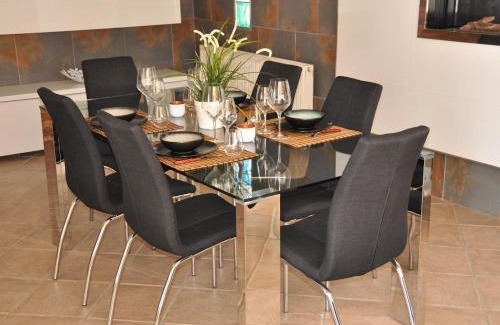 San Miguel de Salinas Villa | Villa with private pool - near golf