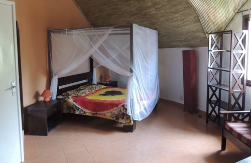 Saly Villa | Villa With Pisicne Deprived, Safari Village, Very Good Services.