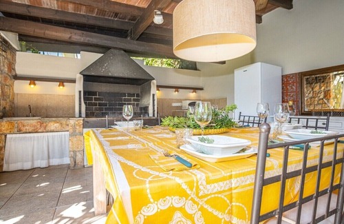 Puerta de Hierro Villa | Villa with pool and private garden and barbecue. Elegant atmosphere