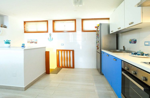 Agnone Cilento Villa | Villa 'With Pool in Private Park' with Sea View, Wi-Fi and Air Conditioning