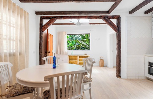 San Miguel de Abona Villa | VILLA WITH PRIVATE HEATED POOL on BANANA PLANTATION. For Disable bedroom/shower