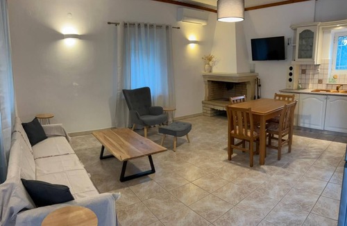 Rantatika Villa | Villa with private pool in peaceful location-Villa Delfini