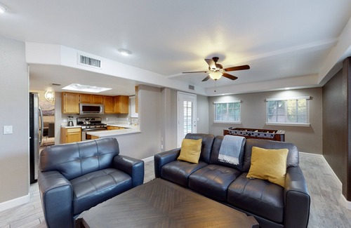 Ahwatukee Foothills House | Villa with private pool, spa, outdoor kitchen, firepit, foosball, & lake access