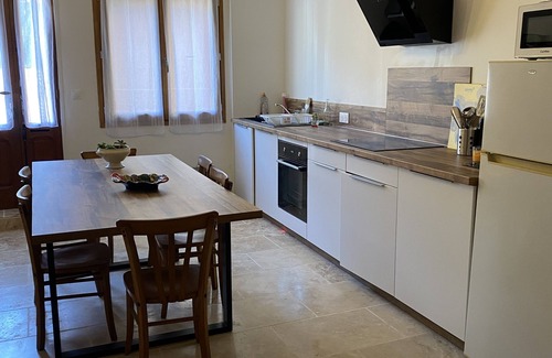 Montagnac House | Village house
