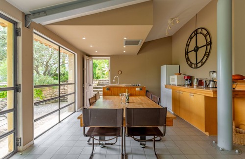 Bonnieux House | Village rental for 4 with heated pool and superb views over the Luberon valley