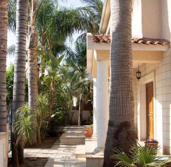 Oroklini Villa | VillaHoliday
