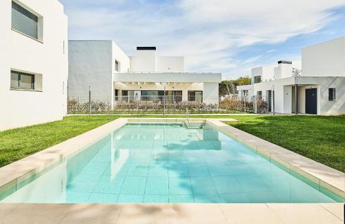 Los Gallos-Cerromolino Villa | Villas del Pinar
