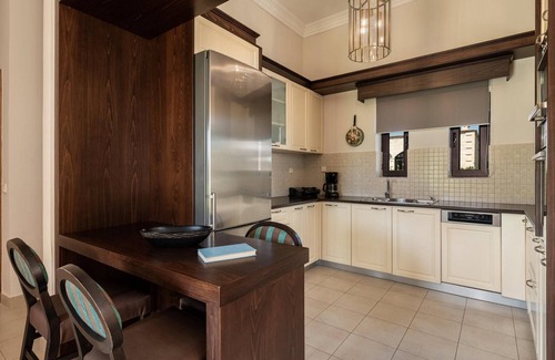 Platanias Town Villa | Villas Platanias 3 bedroom villa with a heated pool