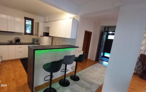 Iasi Villa | VillaWeb entire house for 10pers,just 5min to the center