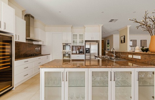 Tuerong House | Vineyard Lane Winery Escape
