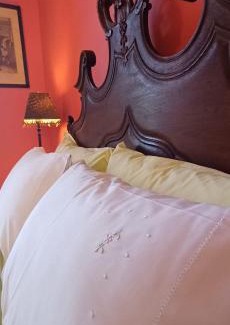 Ovar House | Vintage Balcony Guesthouse & Suites