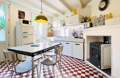 Saint-Fort-sur-Gironde House | Vintage Guesthouse: 85m2 on for 4 people.