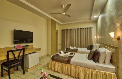 Sualkuchi Hotel | Vishwaratna Hotel