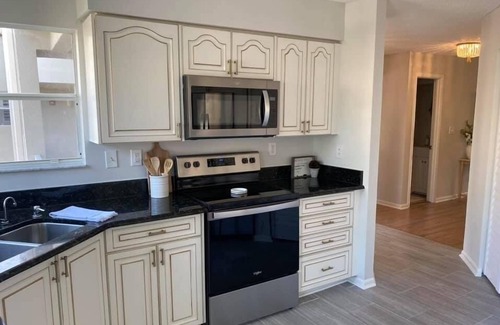 Isla del Sol Condo | Visit Paradise! Remodeled 2-bed/2-bath condo.