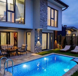 Sapanca Bed & Breakfast | Vital Home Sapanca Isıtmalı Havuzlu Villa&Bungalov