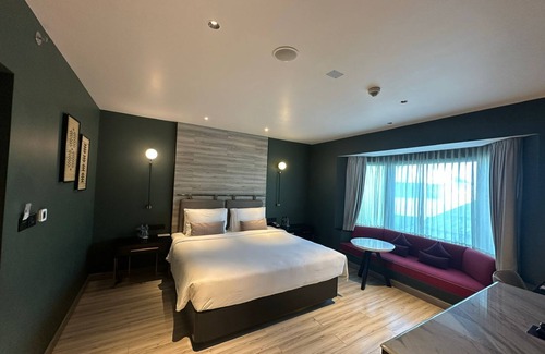 Shillong Hotel | Vivanta Meghalaya, Shillong