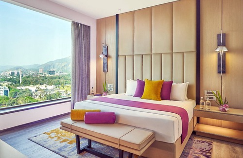 Navi Mumbai Hotel | Vivanta Navi Mumbai Turbhe