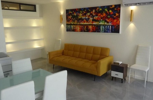 West Bank Apartment | Vivre à la maison comme à l'Hotel- Strictly Kosher