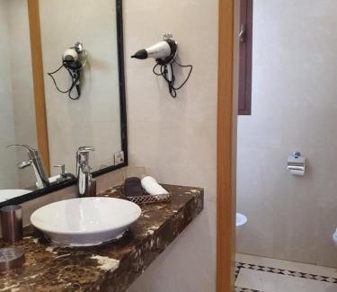 Ouahat Sidi Brahim Apartment | Vizir Center Appartements