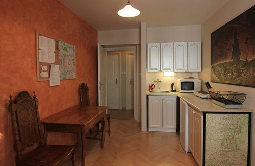 Hradcany Apartment | Vlašská 7, Beautiful Historic 16th Century Apartment for 2/3 near the Castle