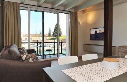 Peschiera del Garda City Centre Apartment | Voltoni Luxury Home