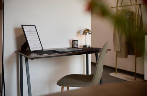 Dornbirn Apartment | VORALIVING - Modernes Neubau Apartment Toplage - Business & Urlaub - WLAN, 24 7 Check-in