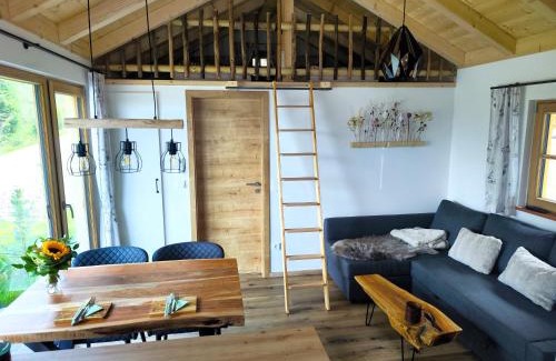 Neukirchen Ski Chalet | VroniChalets - Tiny Chalets mit Sauna