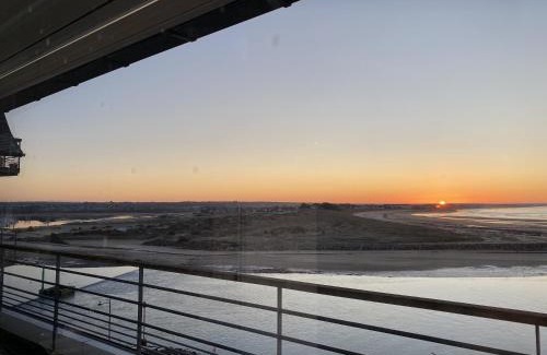 Barneville-Carteret Apartment | Vue incroyable sur la mer, lumineux !