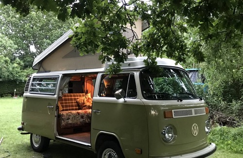 Ickham House | VW classic campervan, original interior, Kent hire