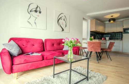 Koszalin Apartment | W&K - White&Grey - Faktura VAT, Netflix, Parking w garażu, Blisko dworca i centrum