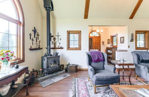 Creede House | Wagon Wheel Hideaway Near Fishing in Creede!