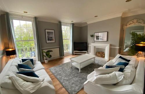 Scarborough House | Waimea House Beach Front The best sea views