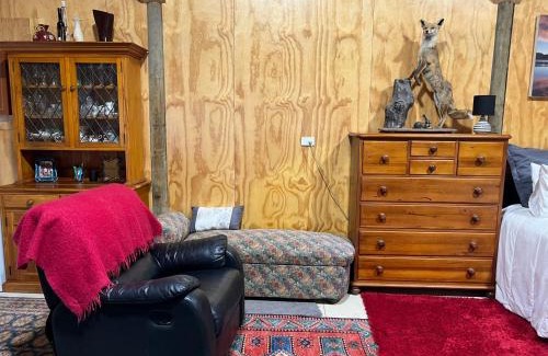 Tararua Forest Park House | Waiora la grange cottage