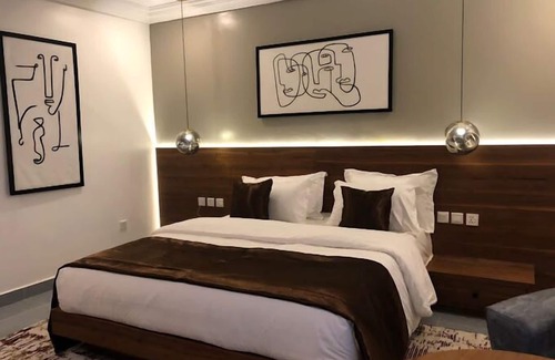 Somolu Hotel | WAJE HOTEL