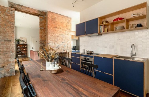 Over-the-Rhine Apartment | Walk to ALL - Washington Park - Gorgeous 2BR Condo