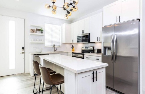 Long Bay House | Walk To Beach & Shops! Beautiful Patio/Pool-CV41-2