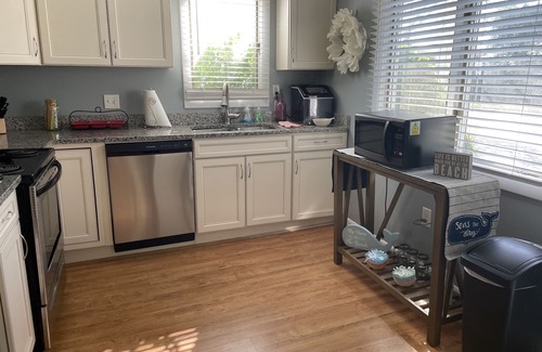 Point Judith House | Walk to beach, great restaurants and fun!
