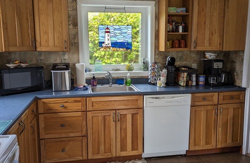 Lubec House | Walk to Campobello & beach/Weekly discount/Pets welcome/Water views/Fire pit