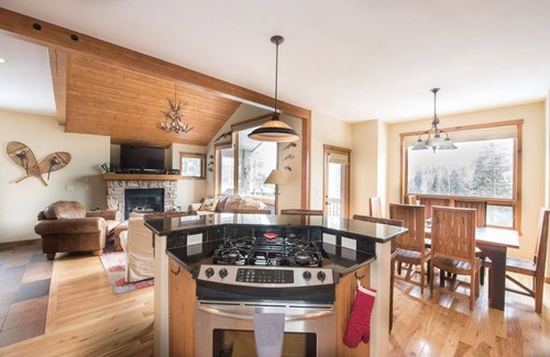 Winter Park House | Walk to downtown Winter Park with views of Parry Peak